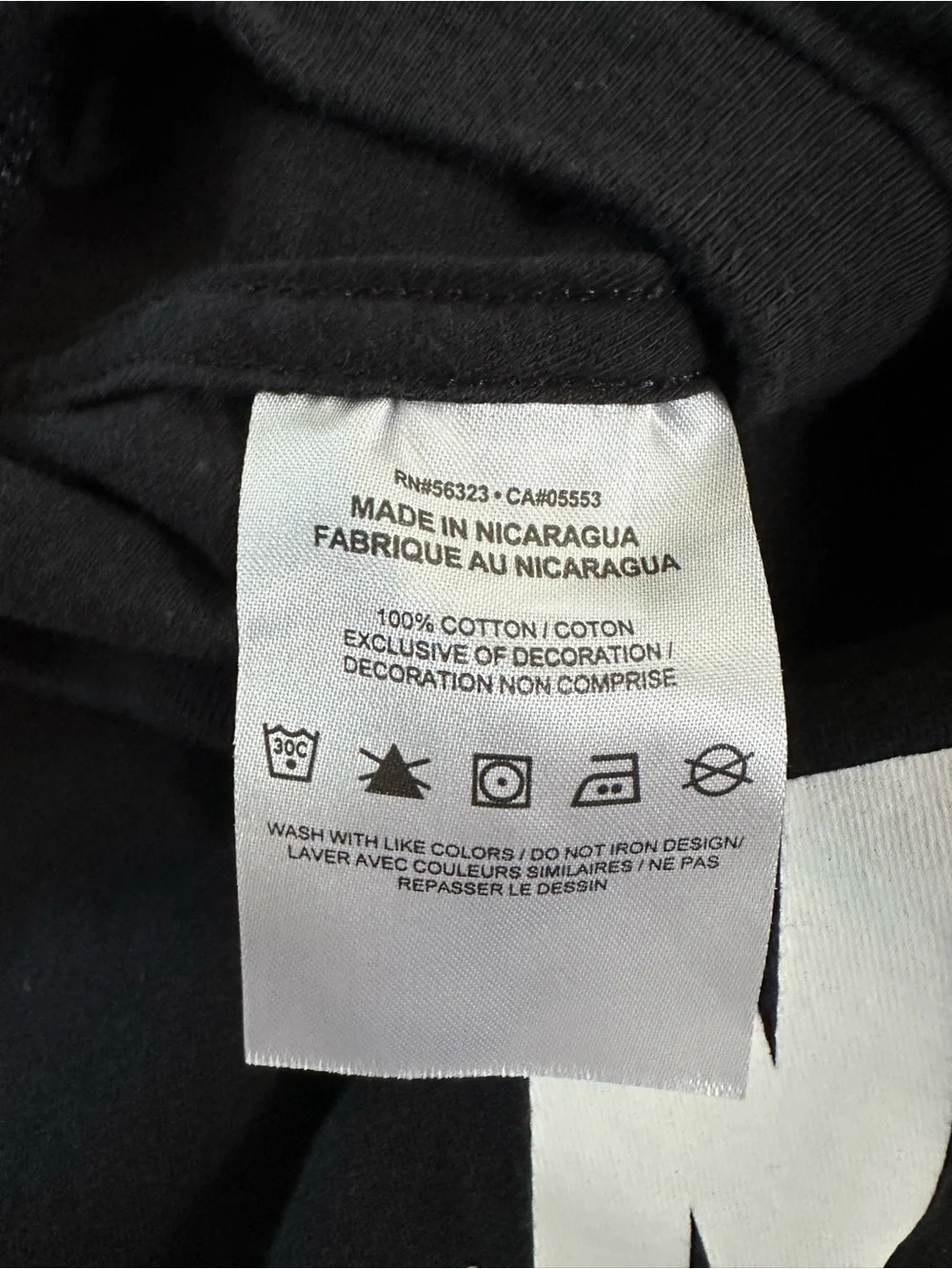 Nike Black Short Sleeve Mens Medium Tee with White Swoosh Logo